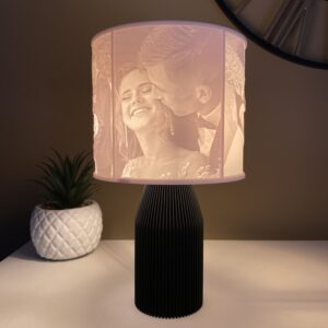 Personalisierte Lithophanie Fotolampe als Hochzeitsgeschenk mit eigenem Foto.